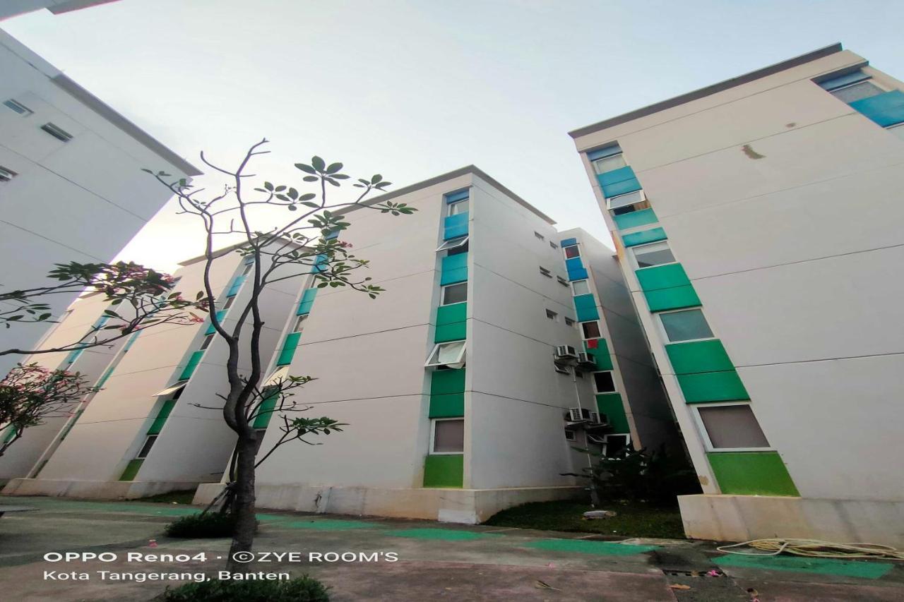 Express O 91801 Zye Room'S Aeropolis Tangerang Esterno foto