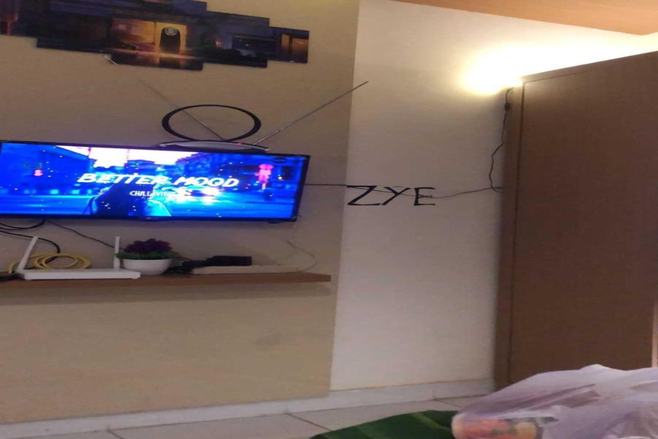Express O 91801 Zye Room'S Aeropolis Tangerang Esterno foto